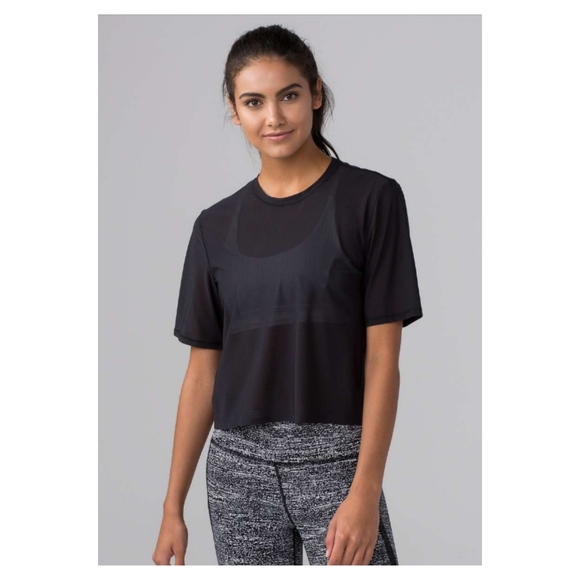 Lululemon Chase Me Short Sleeve - Black - Picture 2 of 9